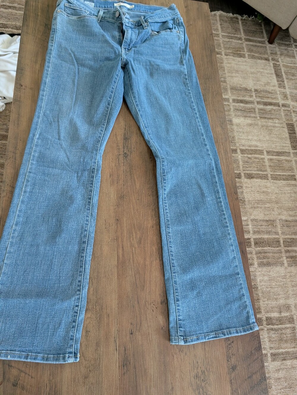 Women's Light Blue Jeans - Classic Straight Fit
